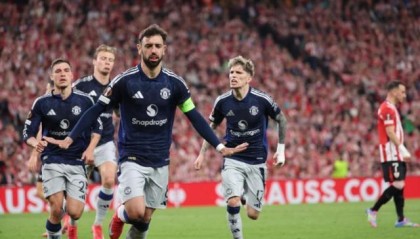 B费：教练劝我多休息 我说死后自会长眠